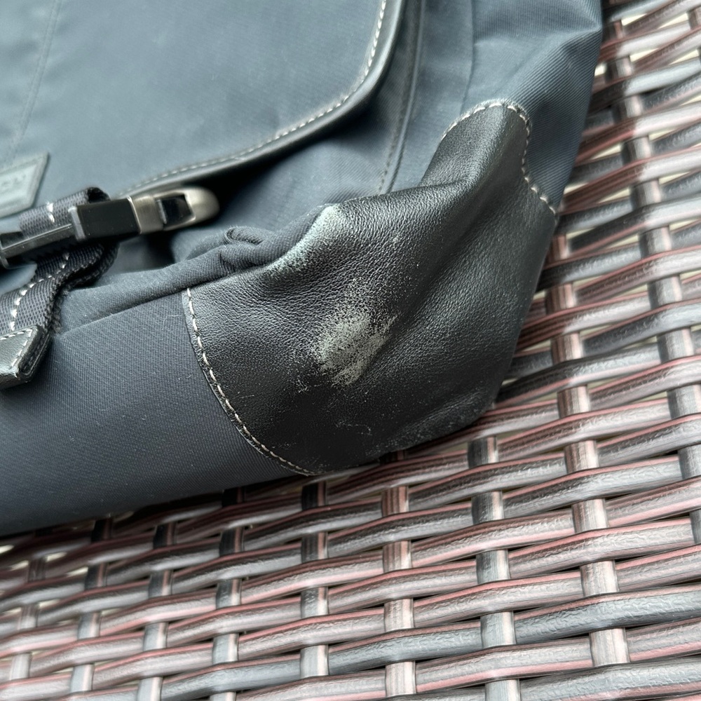 Coach Men's Messenger Bag - Picture 4 of 13